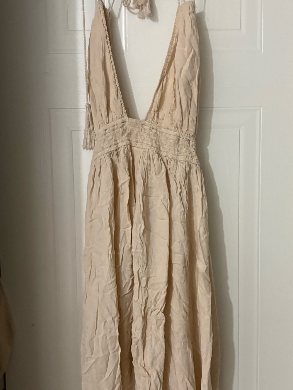 Forever 21 Cream Plunging V High-Low Maxi Dress